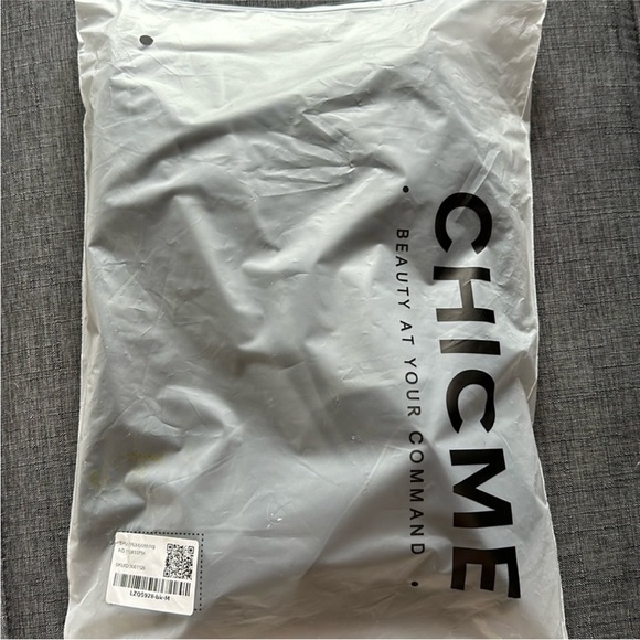 PU Leather Zipper Pocket Design Skinny Pants. - Picture 4 of 5